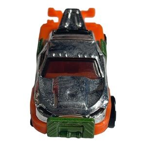 Hot‎ Wheels Repo Duty Truck Chrome from Metro 2013